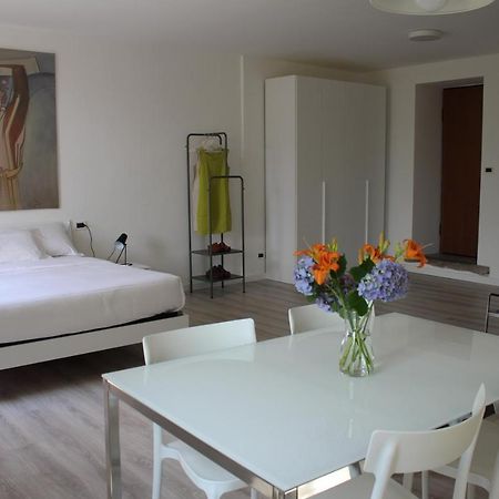 Le Campane Studio Apartment Bellagio Bagian luar foto