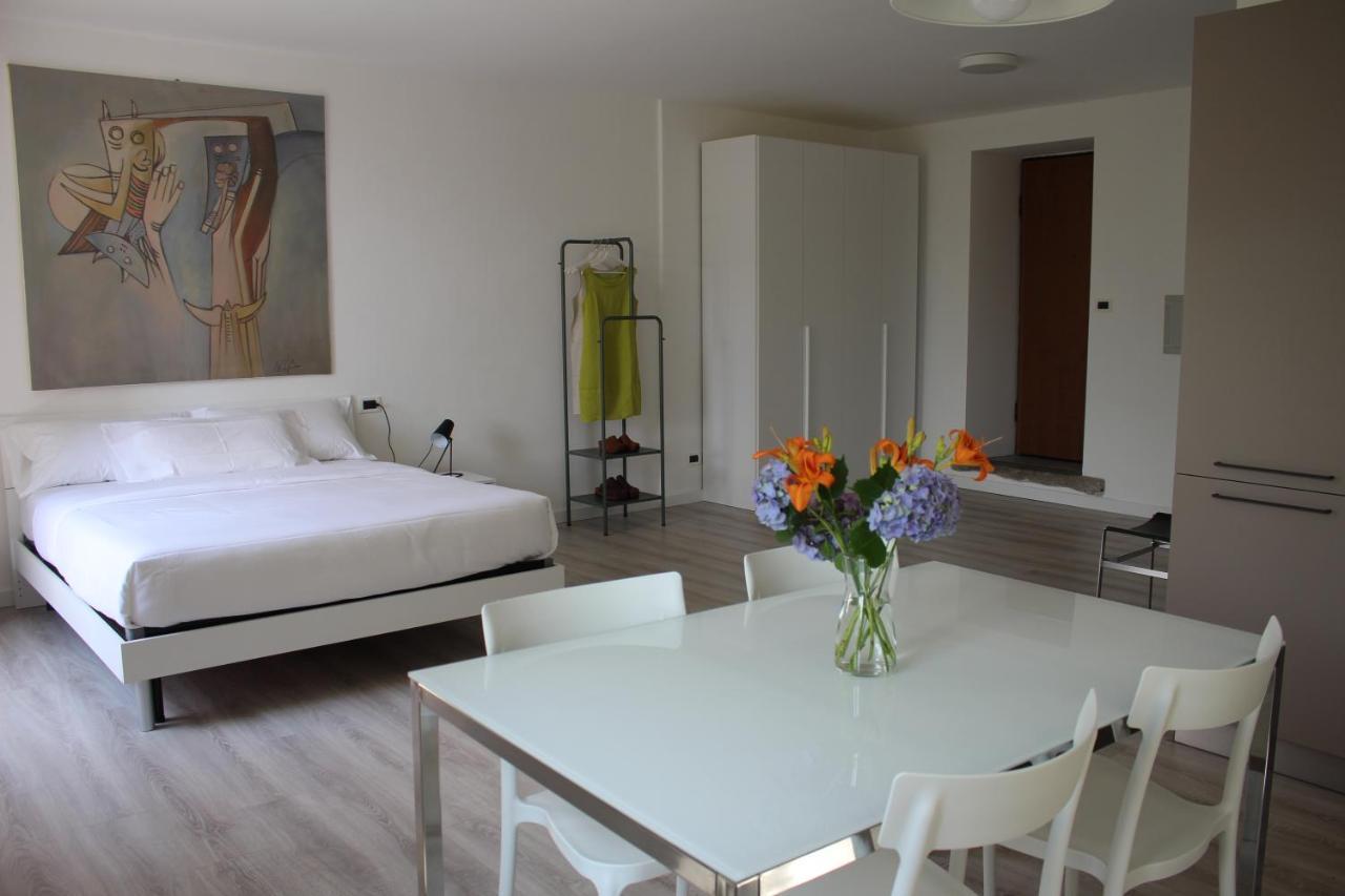 Le Campane Studio Apartment Bellagio Bagian luar foto