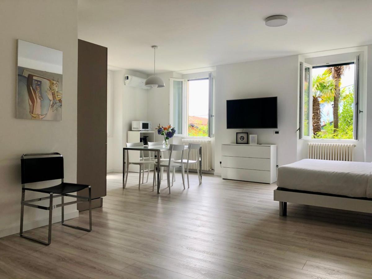 Le Campane Studio Apartment Bellagio Bagian luar foto